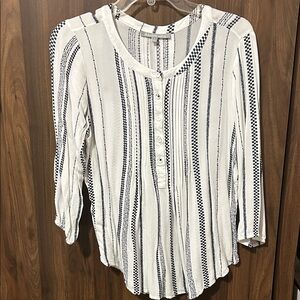 Elegant Striped Button Top - White & Navy